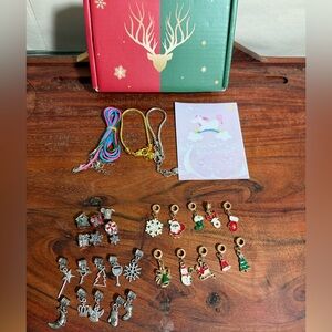 32 pcs Christmas Charm Bracelet Making Kit Beads & Pendants Snowman Santa Angel